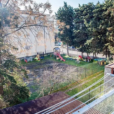P004 - Porto Recanati, Ampio Quadrilocale A 100 Metri Dal Mare *